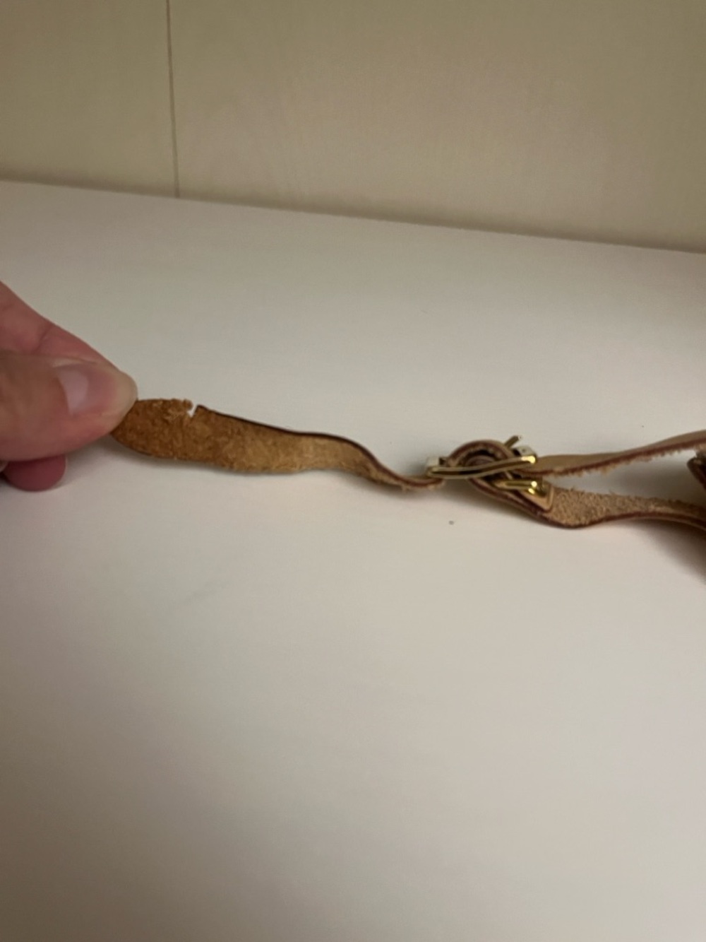 Louis Vuitton Tan Leather Luggage Tag with Yellow Stitching - Picture 5 of 10